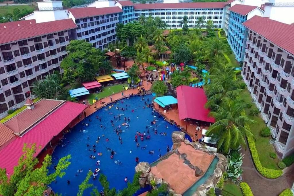 Lotus Desaru Beach Resort, 2 Bdrms, W/Splash Park Bandar Penawar 외부 사진