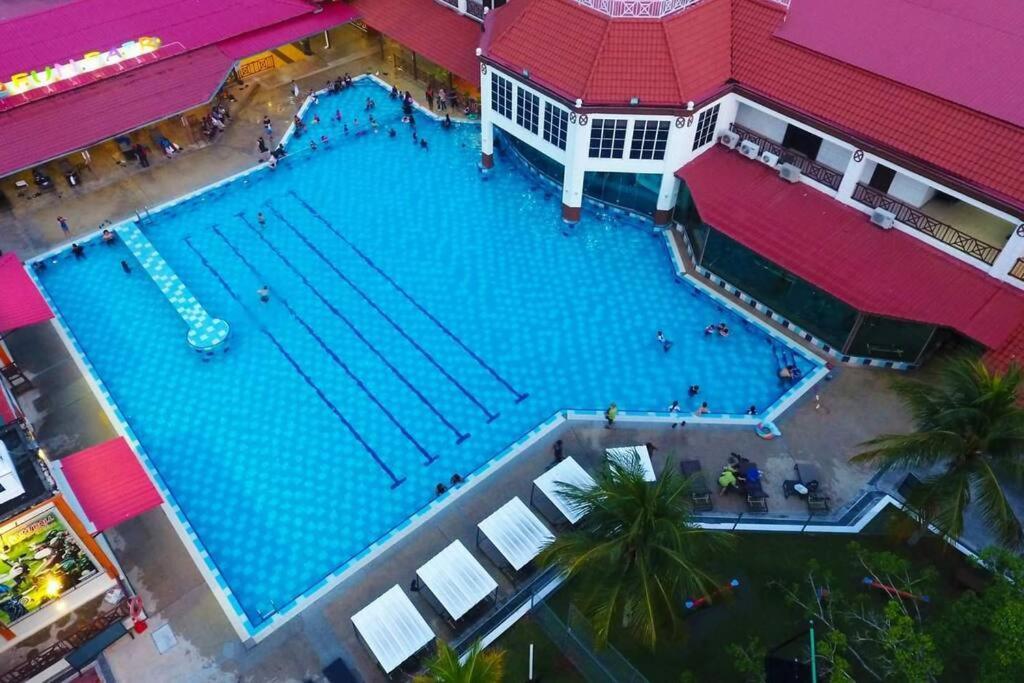 Lotus Desaru Beach Resort, 2 Bdrms, W/Splash Park Bandar Penawar 외부 사진
